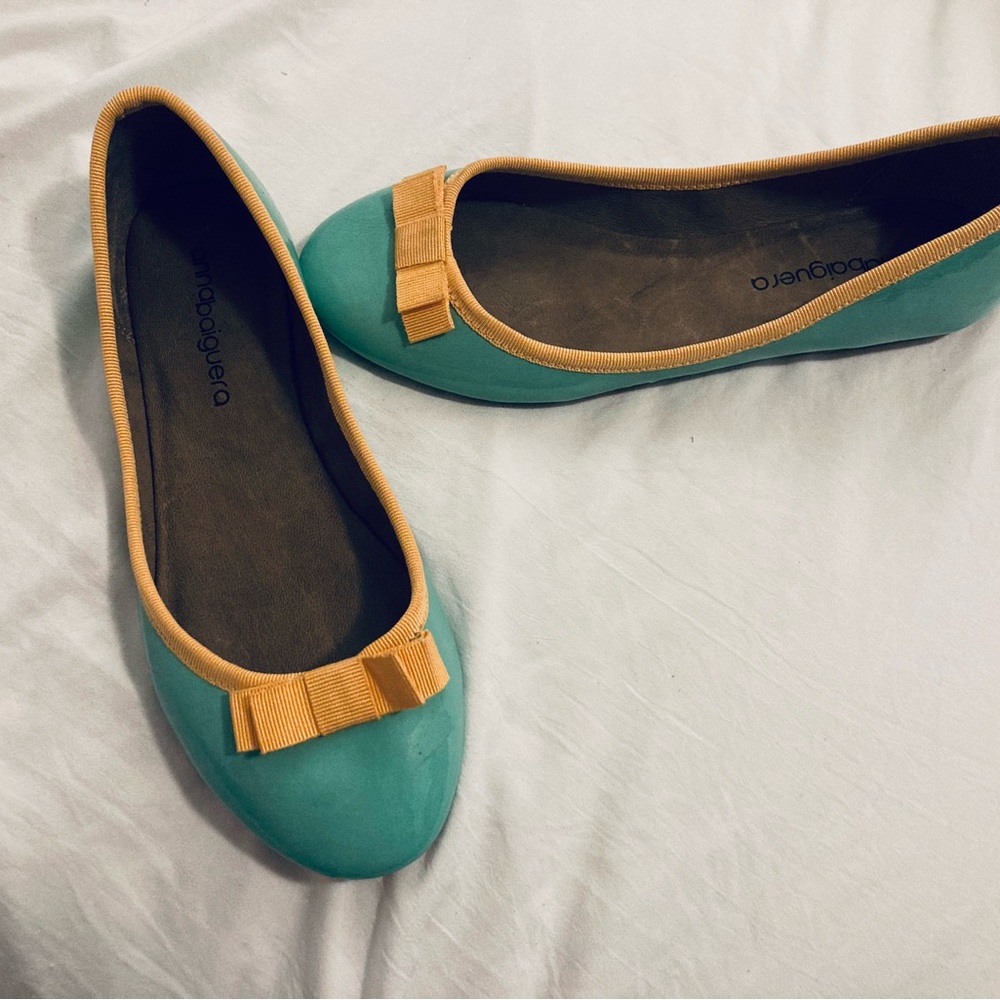 Like new size 5 1/2 US women’s Anna Baiguera ballerina flats